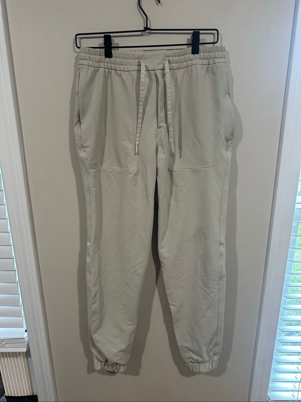 Lululemon ABC Jogger *DWR Natural Ivory Size Medium